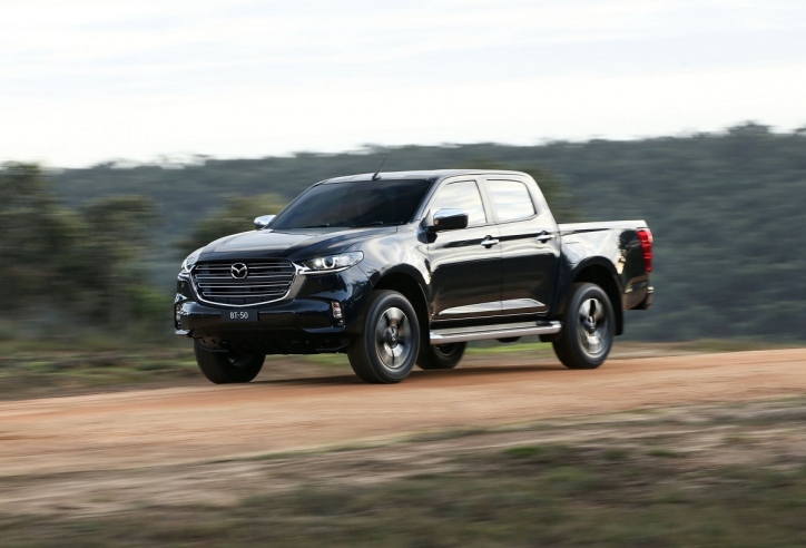 Mazda BT-50 2021 bán ra vào 10/2020, đối thủ của Ford Ranger